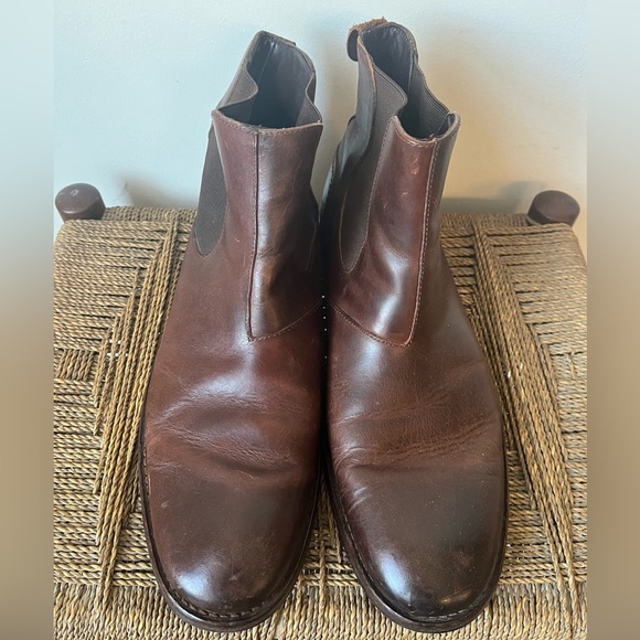 Wolverine 1000 Mile Shoes Men’s 10.5 Montague Pull On Chelsea Boot Red Brown - Picture 2 of 9